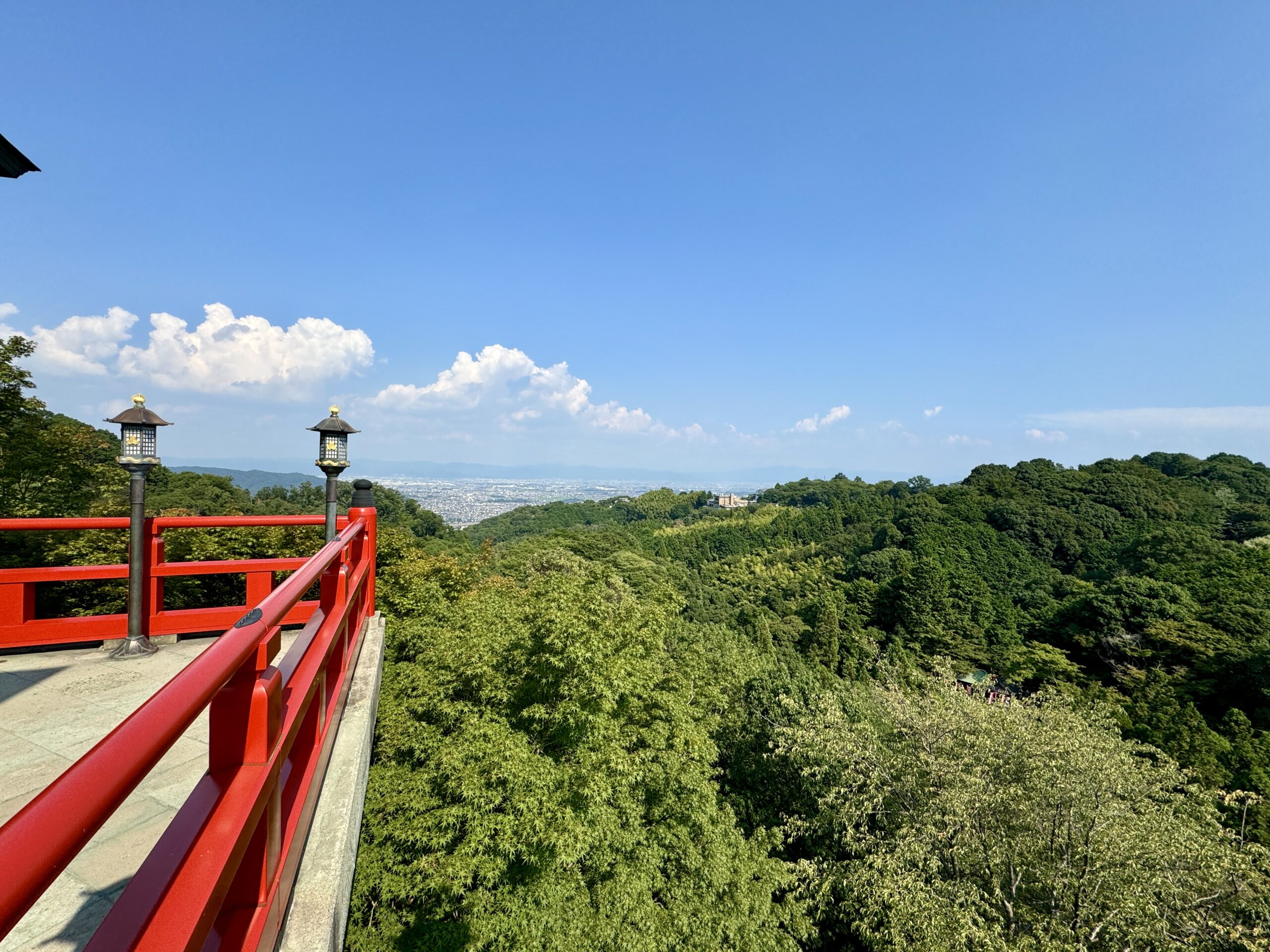 お盆期間中の休業日のご案内