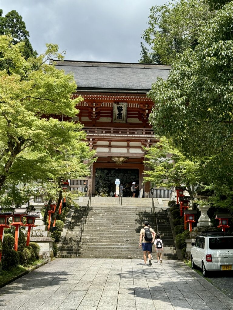 鞍馬寺 仁王門