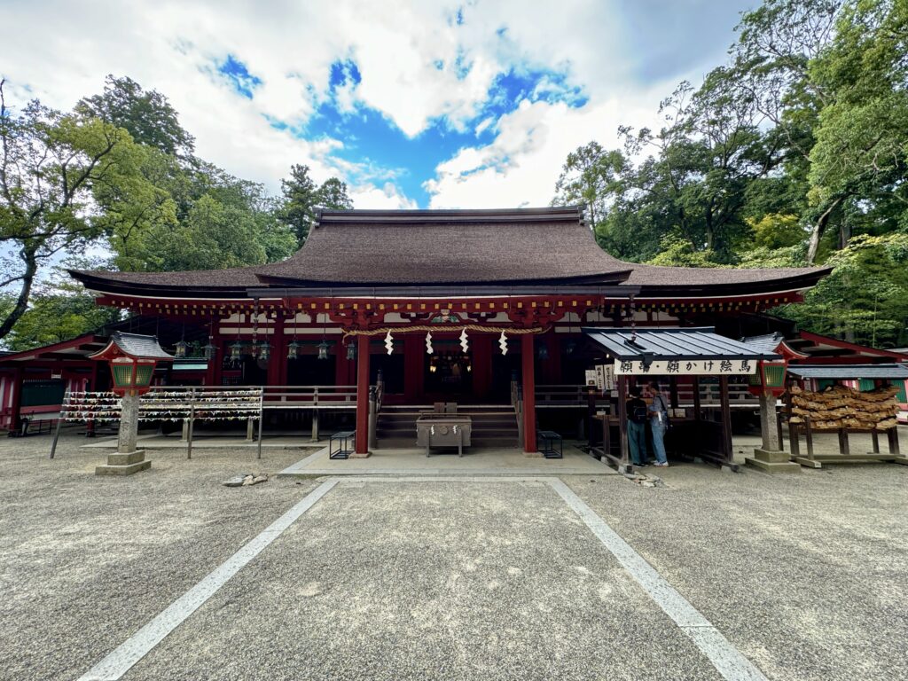 石上神宮の拝殿