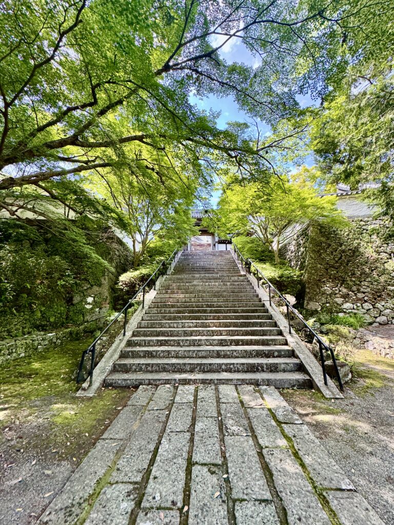 由良町の興国寺