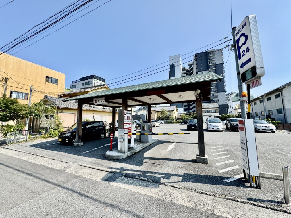 豊国神社の駐車場