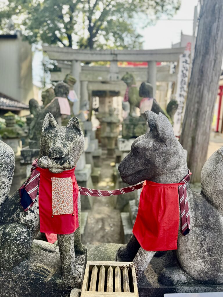 千代保稲荷神社 境内