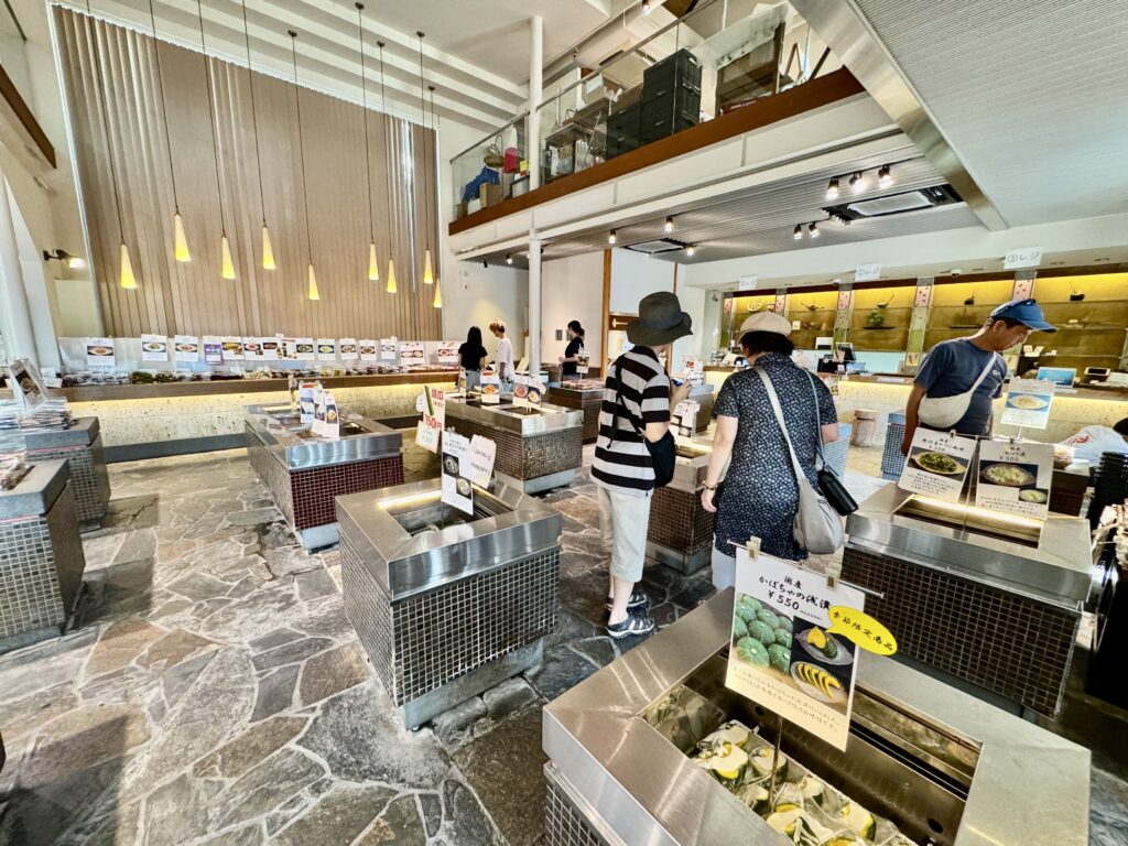 漬物のお店 しおのくら 店内