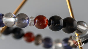 ヘソナイト（ザクロ石）